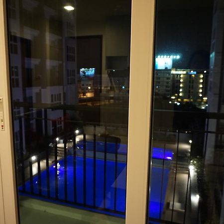Pool View Room The Prio Chiang Mai Bagian luar foto